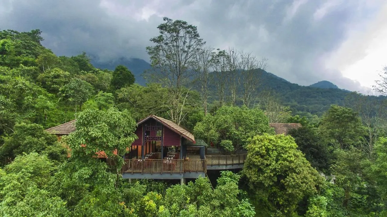 Vythiri Mist Resort 0*,  インド