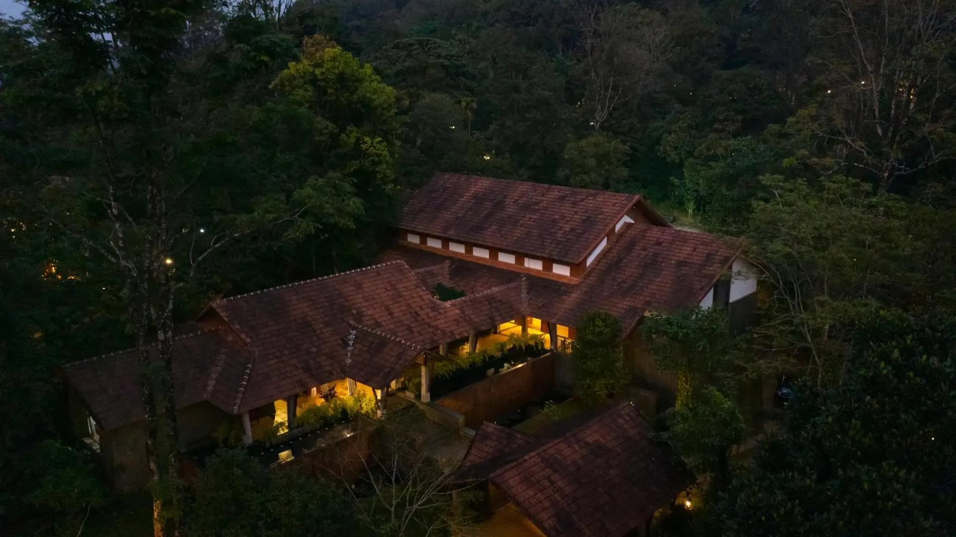 Vythiri Mist Resort インド